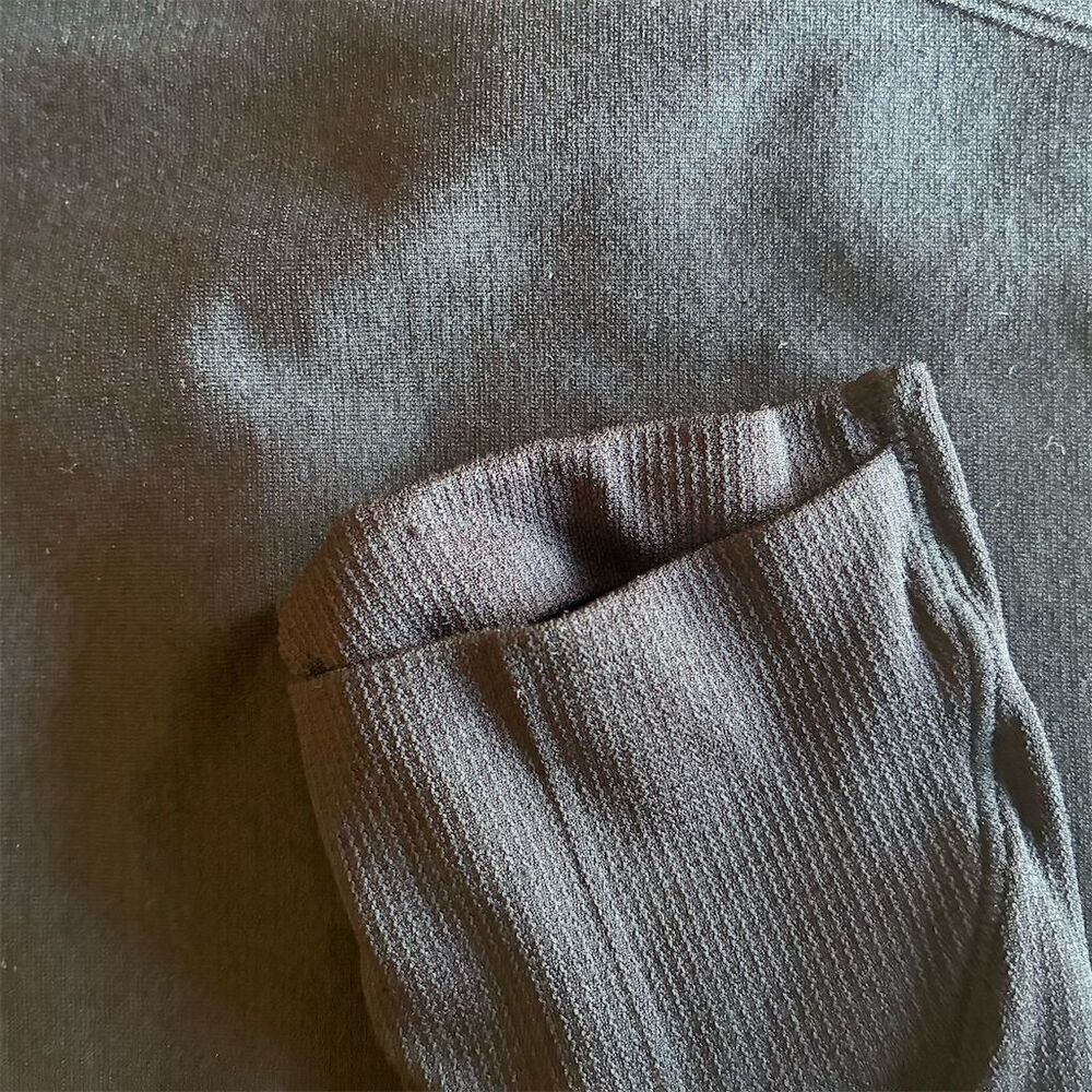 Fabletics Women's Black Long Sleeve Quarter-Zip Pullover Size L - Picture 6 of 6